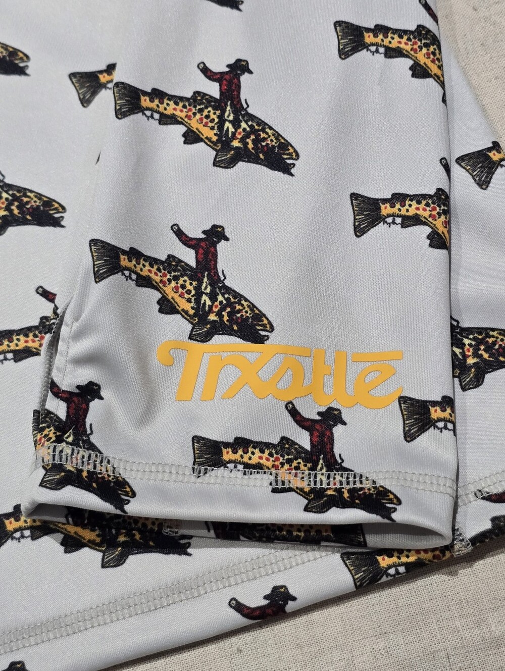 Trxstle Mens Sun Hoody Trout Fishing Shirt Size XXL - Picture 7 of 9